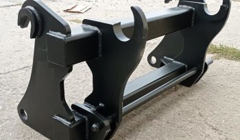 Адаптер, перехідна плита між навантажувачем Merlo і ковшем Manitou full