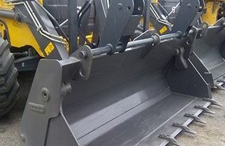 Вилы на JCB 3CX, 4CX, Bobcat, Volvo, Komatsu, New Holland full