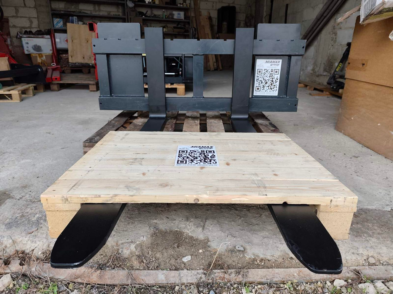 Cărucior cu furci pentru miniîncărcătoare Bobcat, Gehl, Mustang, Manitou, Case, CAT full