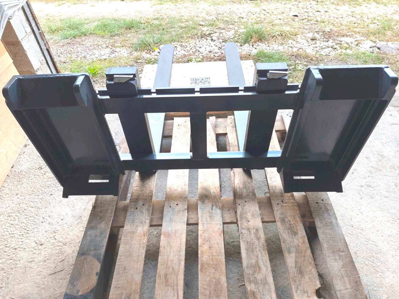 Cărucior cu furci pentru miniîncărcătoare Bobcat, Gehl, Mustang, Manitou, Case, CAT full