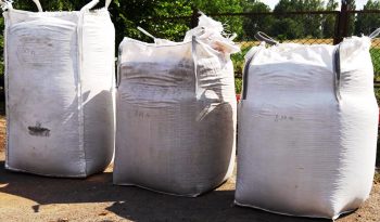 Big-Bag Fülleimer 2,3 m³ mit Wiegesystem voll